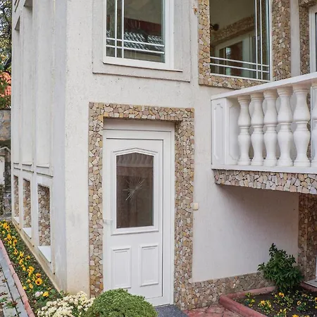 Διαμέρισμα Beautiful In W/ Wifi And 2 Bedrooms Hévíz