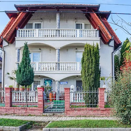 Διαμέρισμα Beautiful In W/ Wifi And 2 Bedrooms *