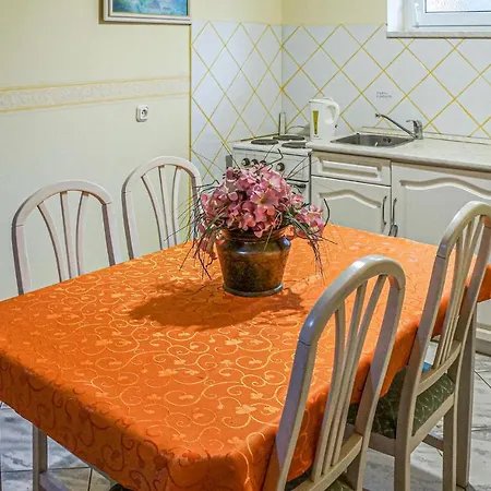 Beautiful In W/ Wifi And 2 Bedrooms *